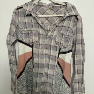 BKE Plaid Shirt in Light Gray with Red Trim